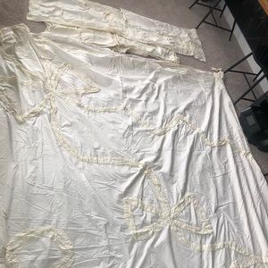 Anthropologie king size bedding